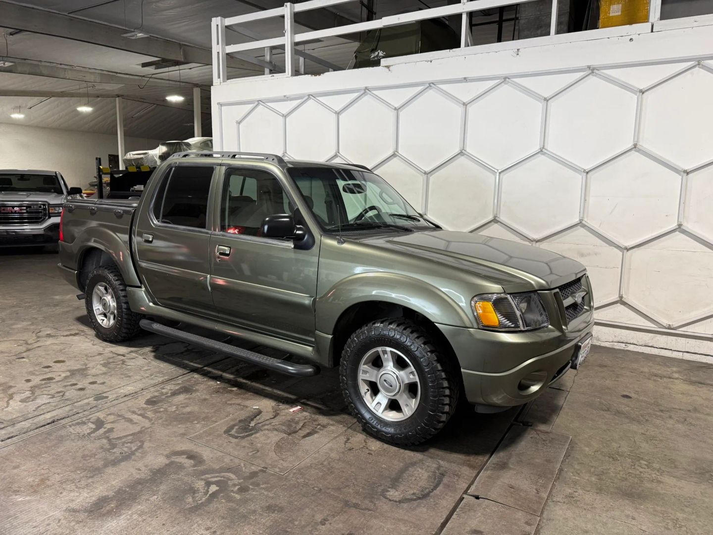 ford explorer sport trac 2004 1FMZU67K04UA14710 image ford explorer sport trac 2004 1FMZU67K04UA14710 image